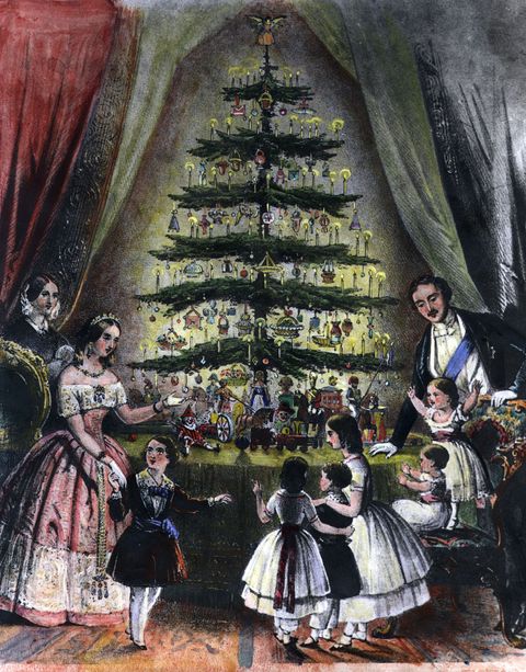 the-royal-christmas-tree-is-admired-by-queen-victoria-news-photo-3292335-1545162518